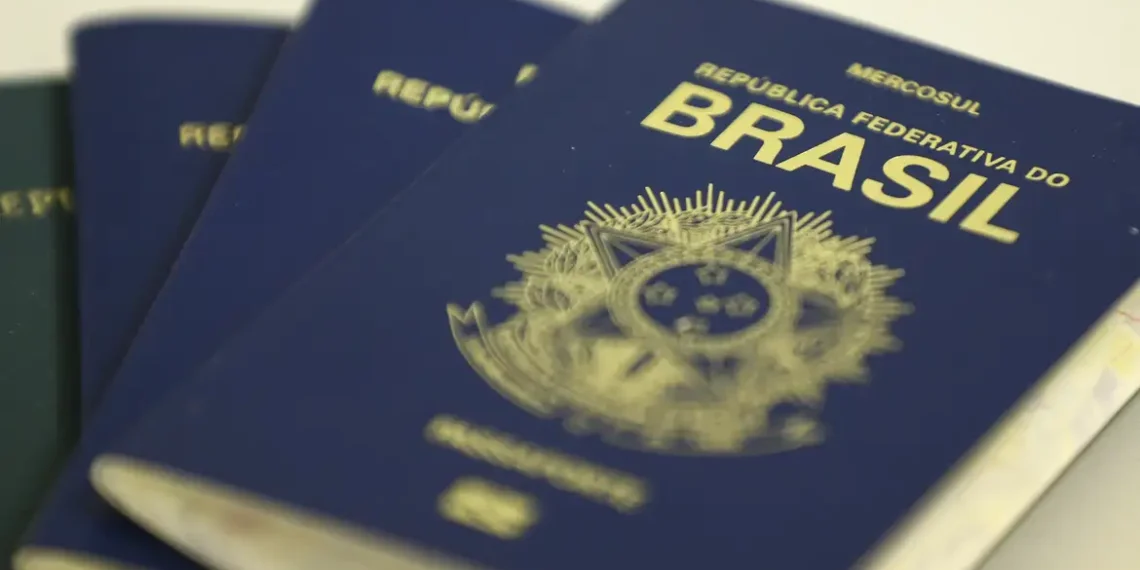 Entenda a decisão que derrubou uma das principais restrições migratórias adotadas pelo governo Trump em 2026.