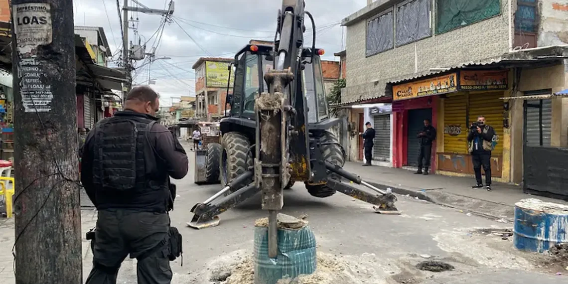Nova lei estadual institui o Disque-Barricada, canal que permitirá denúncias anônimas sobre barricadas e bloqueios irregulares em todo o Rio de Janeiro.