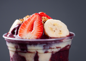 Consumo de açaí dispara no litoral do RJ e movimenta economia de Macaé