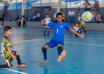 A Macaé Cup Futsal 2026 inicia no sábado, 28/02, com jogos para atletas de Sub-07 a Sub-16. Evento promovido pela Prefeitura e Secretaria de Esportes busca revelar talentos e movimentar a cidade.