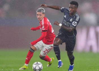 Real Madrid vence o Benfica com gol de Vinicius Júnior e avança na Champions League