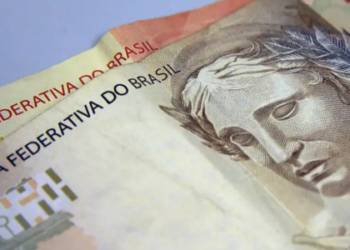 Mais de 204 mil contribuintes recebem restituição da malha fina do Imposto de Renda