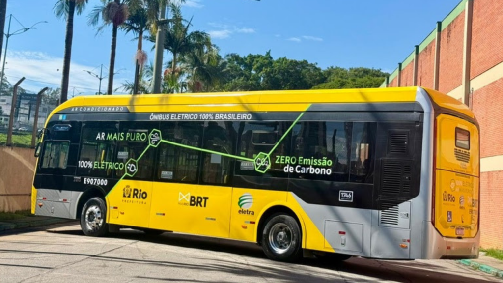 BRT do Rio inicia testes com ônibus elétrico nacional e acelera transição para transporte sustentável