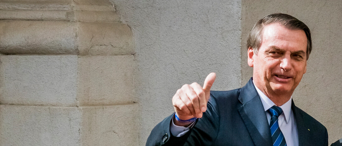 O ex-presidente Jair Bolsonaro passou mal durante caminhada nesta segunda-feira (16), com tontura e aumento da pressão arterial. Ele recebeu atendimento médico e segue sendo monitorado.