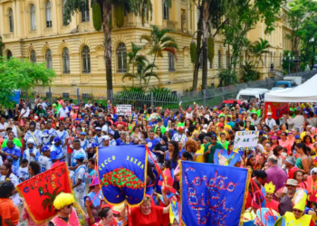 Domingo de Carnaval tem megablocos com Michel Teló, Pocah e programação em toda São Paulo