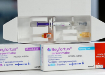 A partir de fevereiro, o SUS oferece nirsevimabe para prevenir bronquiolite em bebês prematuros e crianças com doenças crônicas, garantindo proteção contra o vírus sincicial respiratório.