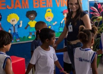 Rede municipal de Macaé retoma aulas nesta terça-feira para cerca de 40 mil estudantes matriculados.