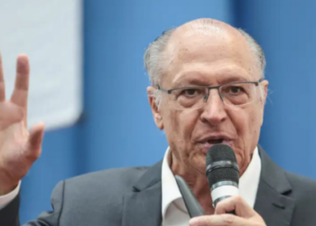 O governo federal vai editar um decreto para regulamentar o uso de salvaguardas em acordos comerciais, protegendo a produção nacional de impactos de importações súbitas.