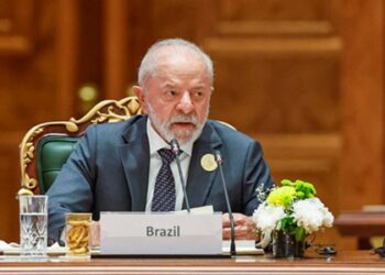 Presidente defende regulação internacional da tecnologia.