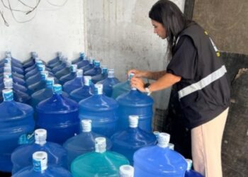 Procon notifica distribuidores de água em Rio das Ostras para esclarecer aumento de preços após diversas reclamações.