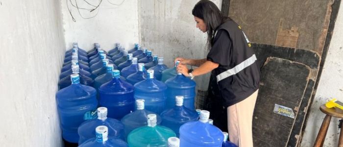 Procon notifica distribuidores de água em Rio das Ostras para esclarecer aumento de preços após diversas reclamações.