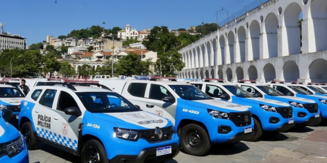 Operação da PM no Rio de Janeiro impede crime na BR-493 e prende suspeito apontado como líder de grupo criminoso.
