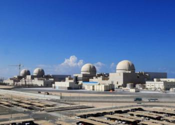 Usinas estratégicas como Barakah e o complexo de Jebel Ali estão entre as principais infraestruturas energéticas do Golfo, consideradas sensíveis em cenários de conflito