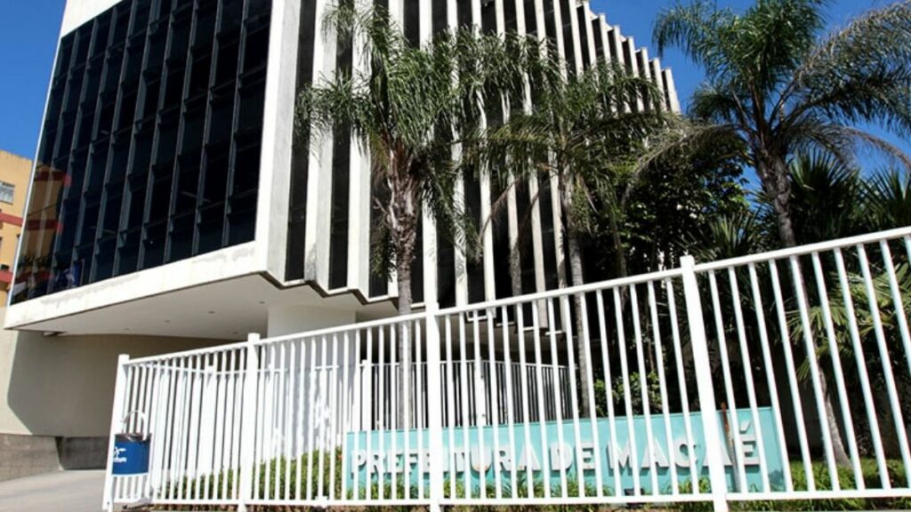 Macaé oferece atendimento especial para orientar servidores sobre cálculos salariais