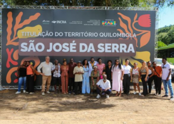 Ministério do Desenvolvimento Agrário entrega titulação coletiva de terras à Comunidade Quilombola de São José da Serra, beneficiando 217 hectares em Valença, Rio de Janeiro.