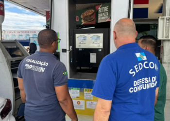 Órgãos de defesa do consumidor do Rio notificam distribuidoras para esclarecer aumentos no preço dos combustíveis e exigem documentos dos últimos 45 dias.