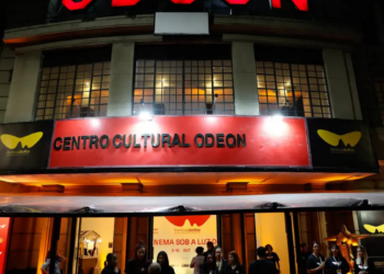 O Cine Odeon completa 100 anos no Rio de Janeiro destacando sua importância histórica, cultural e o apoio contínuo ao cinema nacional.