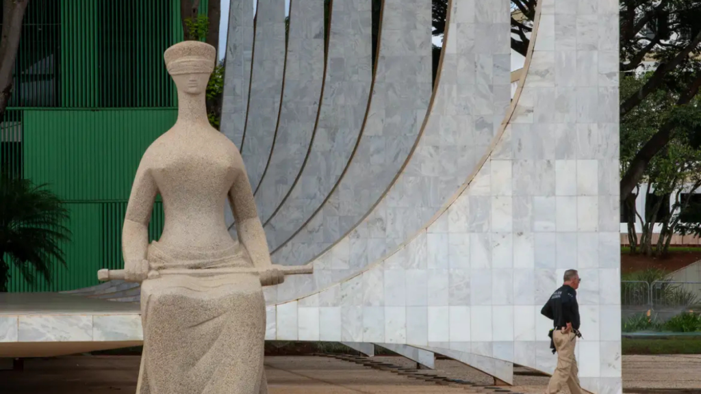 Mudanças nos penduricalhos mantêm adicionais que elevam salários de carreiras jurídicas