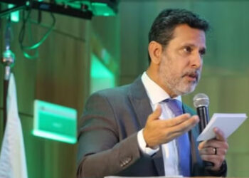 Reprodução/Instagram Este trecho é parte de conteúdo que pode ser compartilhado utilizando o link https://valor.globo.com/politica/noticia/2026/03/30/lula-confirma-leonardo-barchini-como-novo-ministro-da-educao.ghtml ou as ferramentas oferecidas na página. Textos, fotos, artes e vídeos do Valor estão protegidos pela legislação brasileira sobre direito autoral. Não reproduza o conteúdo do jornal em qualquer meio de comunicação, eletrônico ou impresso, sem autorização do Valor (falecom@valor.com.br). Essas regras têm como objetivo proteger o investimento que o Valor faz na qualidade de seu jornalismo.