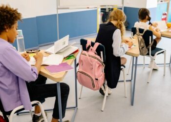 Educação de Rio das Ostras inicia ciclo de avaliações de português e matemática.