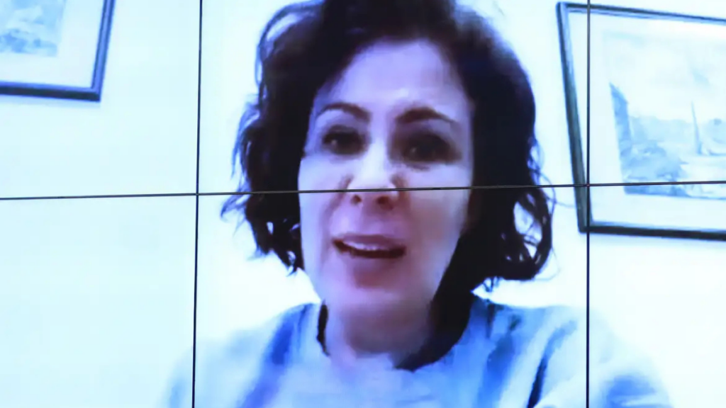 Justiça italiana decide pela extradição de Carla Zambelli ao Brasil. Ex-parlamentar condenada por porte ilegal de armas e invasão ao CNJ recorrerá à Corte de Cassação de Roma.