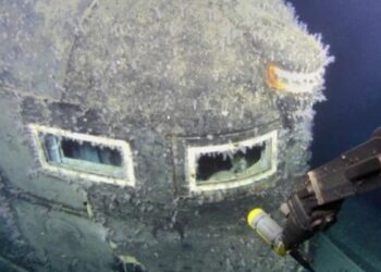 Cientistas monitoram contaminação no oceano ligada à Guerra Fria.