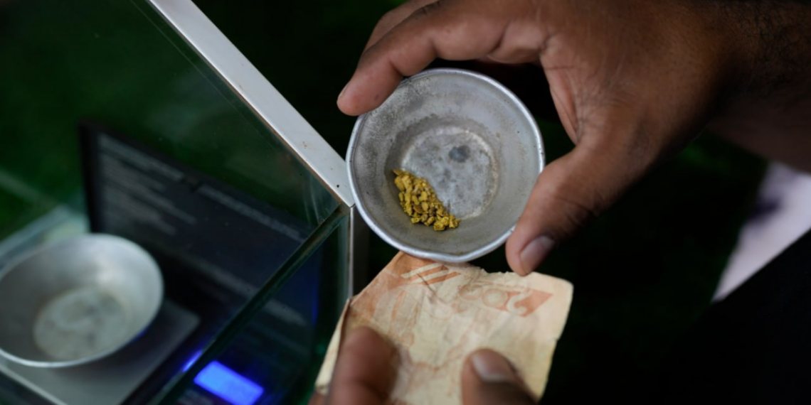 Apreensões de ouro ilegal no Brasil ultrapassam 500 kg entre 2021 e 2025, com destaque para Roraima.