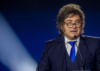 Milei afirma que crise energética global pode favorecer Argentina como fornecedora para a Europa.