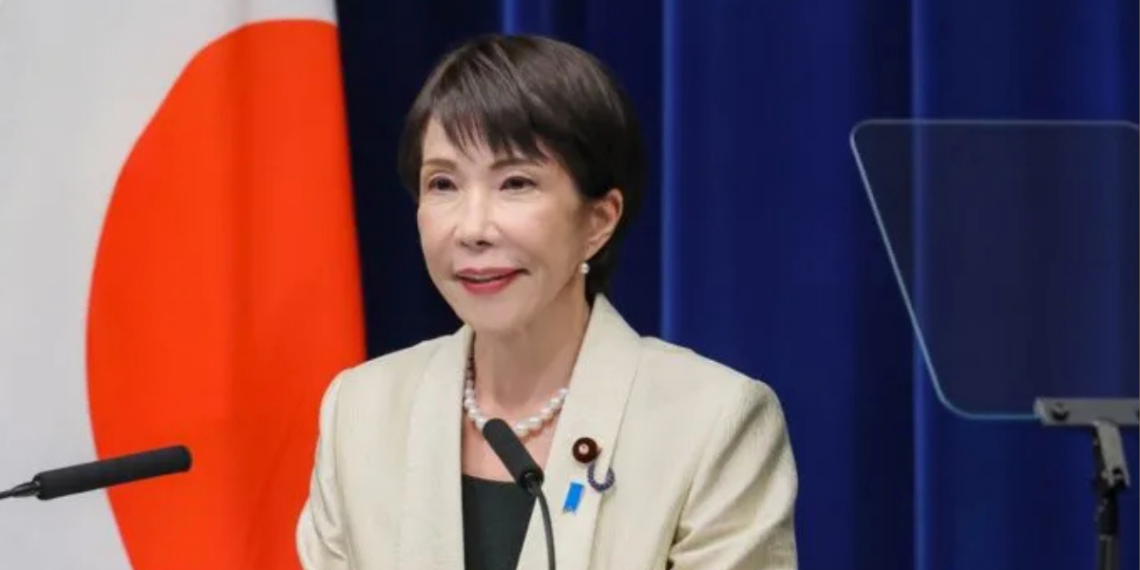 Com perfil conservador, Takaichi assume governo japonês mirando crescimento e força global.
