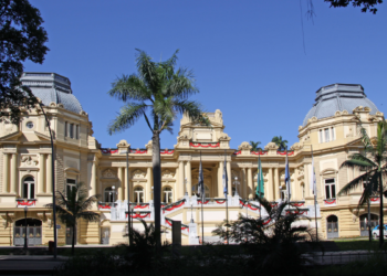 Decisão judicial amplia crise institucional no Rio de Janeiro
