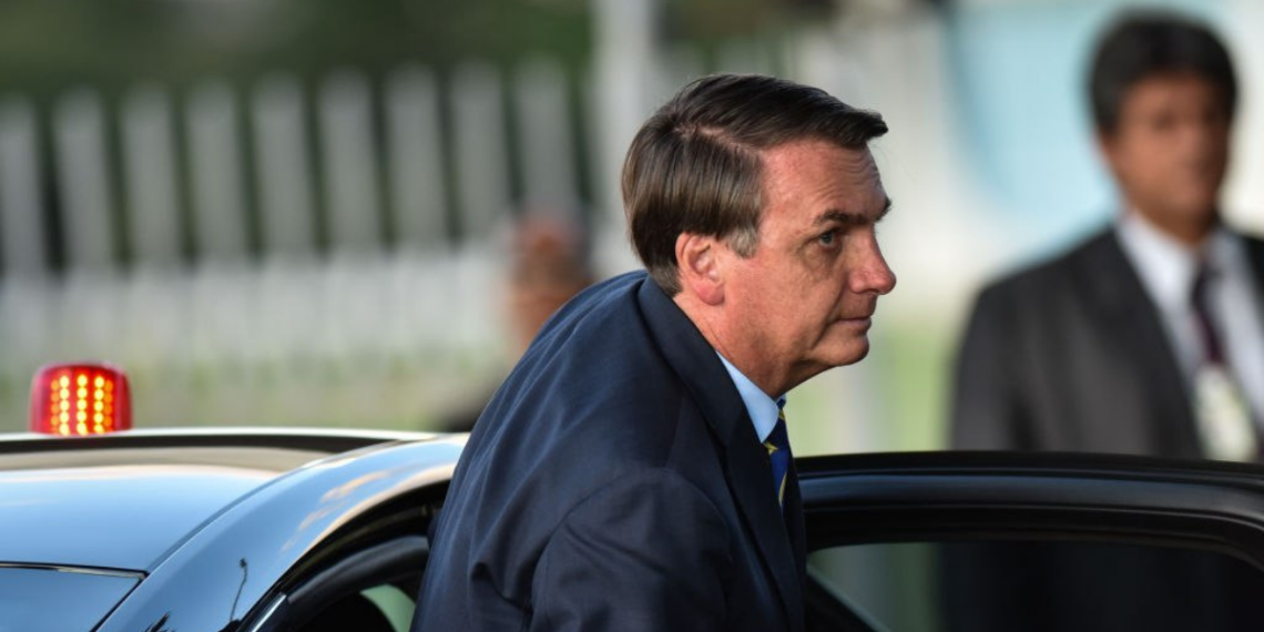 STF manda derrubar drones sobre residência de Bolsonaro