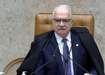 STF mantém decisão que impede avanço de investigação da CPI sobre empresa ligada a Toffoli.