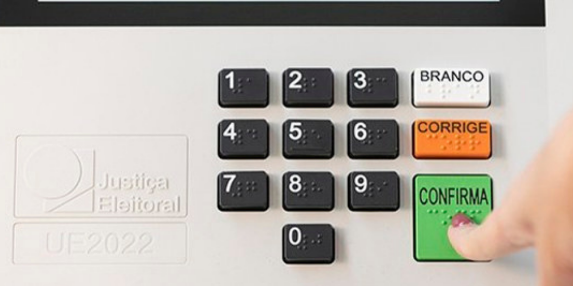 Políticos têm até 4 de abril para se afastar de cargos públicos e disputar eleições. Prazo é decisivo no calendário eleitoral.