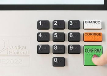 Políticos têm até 4 de abril para se afastar de cargos públicos e disputar eleições. Prazo é decisivo no calendário eleitoral.
