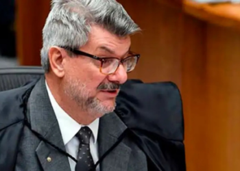 Superior Tribunal de Justiça estende prazo para conclusão da sindicância que investiga ministro Marco Aurélio Buzzi por suposta importunação sexual em Santa Catarina.