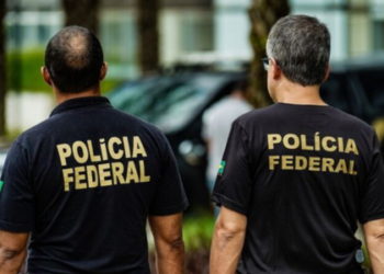 A Polícia Federal deflagrou a Operação Decrypted II contra fraudes com criptoativos e lavagem de dinheiro, cumprindo prisões, buscas e bloqueio de bens em Imperatriz (MA). Valores desviados chegam a US$ 2,6 milhões.