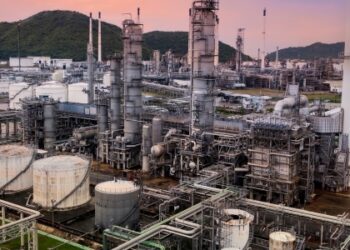 Ministro do Qatar alerta que exportações de energia do Golfo podem parar em semanas.