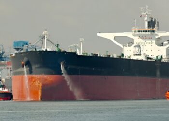 Conflito no Golfo altera rotas marítimas e pressiona mercado global de energia.
