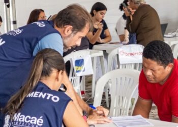 Consumidores podem negociar débitos com empresas em ação do Procon.