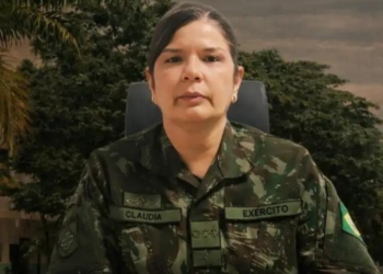 Médica militar é promovida a general e faz história no Brasil.