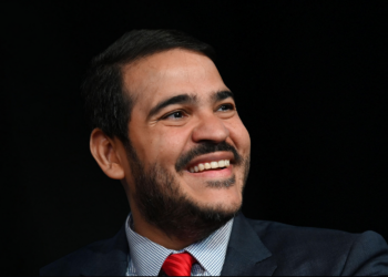 Conheça Jorge Messias, indicado por Lula ao STF, com trajetória no governo e atuação na AGU.