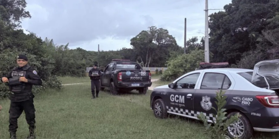 Fiscalização com drones monitora área ambiental em Cabo Frio e não identifica irregularidades.