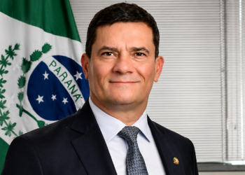 Pesquisa eleitoral no Paraná aponta Sergio Moro como favorito inicial ao governo estadual.