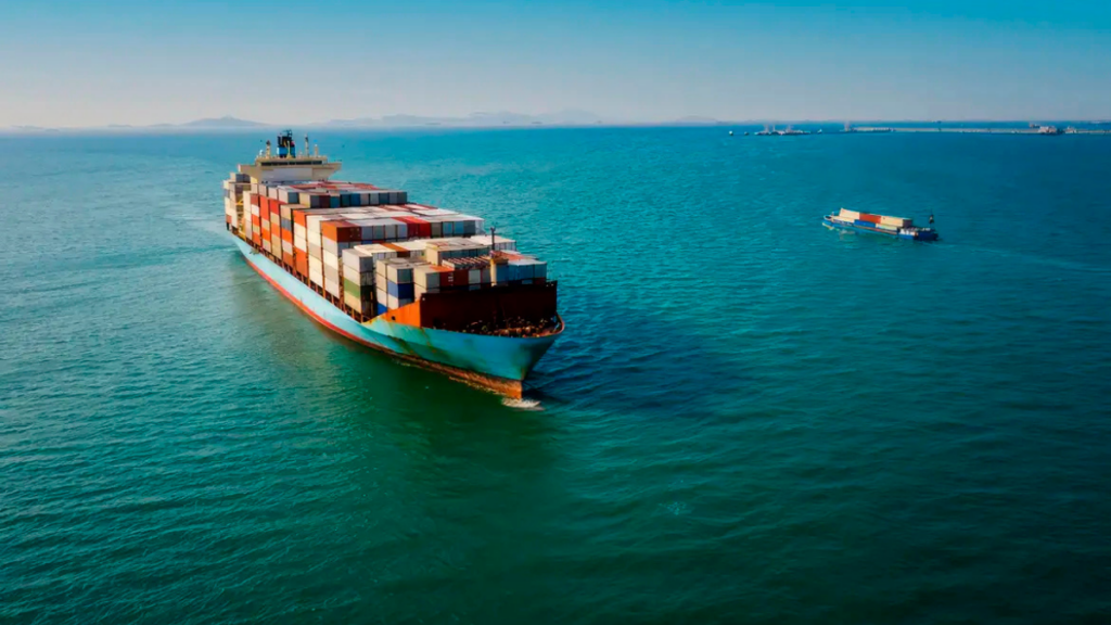 Brasil projeta superávit de US$ 72,1 bilhões na balança comercial em 2026, mesmo com incertezas globais. Exportações e economia interna sustentam resultado.