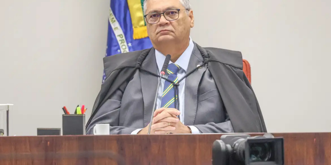 STF retoma julgamento sobre eleição-tampão no Rio de Janeiro; maioria defende escolha indireta pela Alerj, mas decisão final segue pendente.