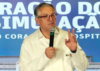 Ministro Alexandre Padilha defende regras mais rígidas para publicidade de apostas esportivas e alerta para impactos das bets na saúde pública e no vício em jogos.