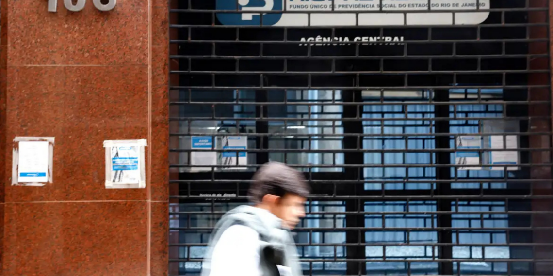 Ministério Público do Rio de Janeiro investiga possível prejuízo de R$ 1,088 bilhão no RioPrevidência em operações com títulos e contratos financeiros.