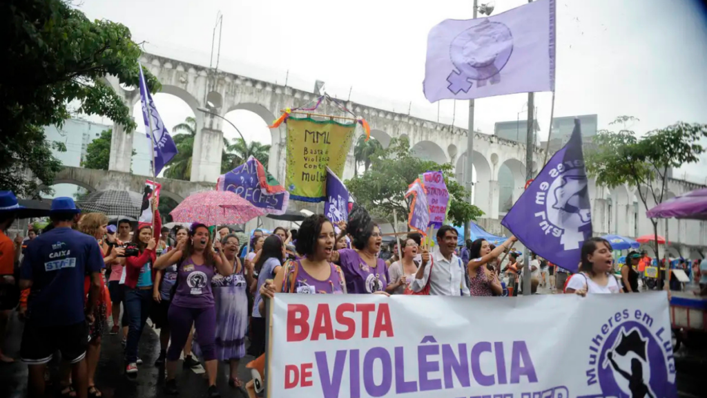 Estudo publicado no Brasil aponta que violência sexual pode elevar em até 74% o risco de doenças cardiovasculares em mulheres, segundo dados da Pesquisa Nacional de Saúde.