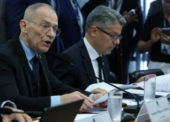CPI do Crime Organizado apresenta relatório final com pedidos de indiciamento de autoridades e diagnóstico sobre facções e crime organizado no Brasil.