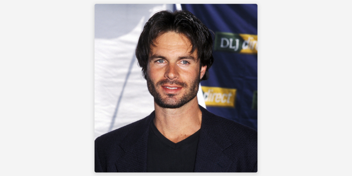 O ator Patrick Muldoon, famoso por “Melrose Place” e “Starship Troopers”, morreu aos 57 anos após um ataque cardíaco em Beverly Hills, nos EUA.